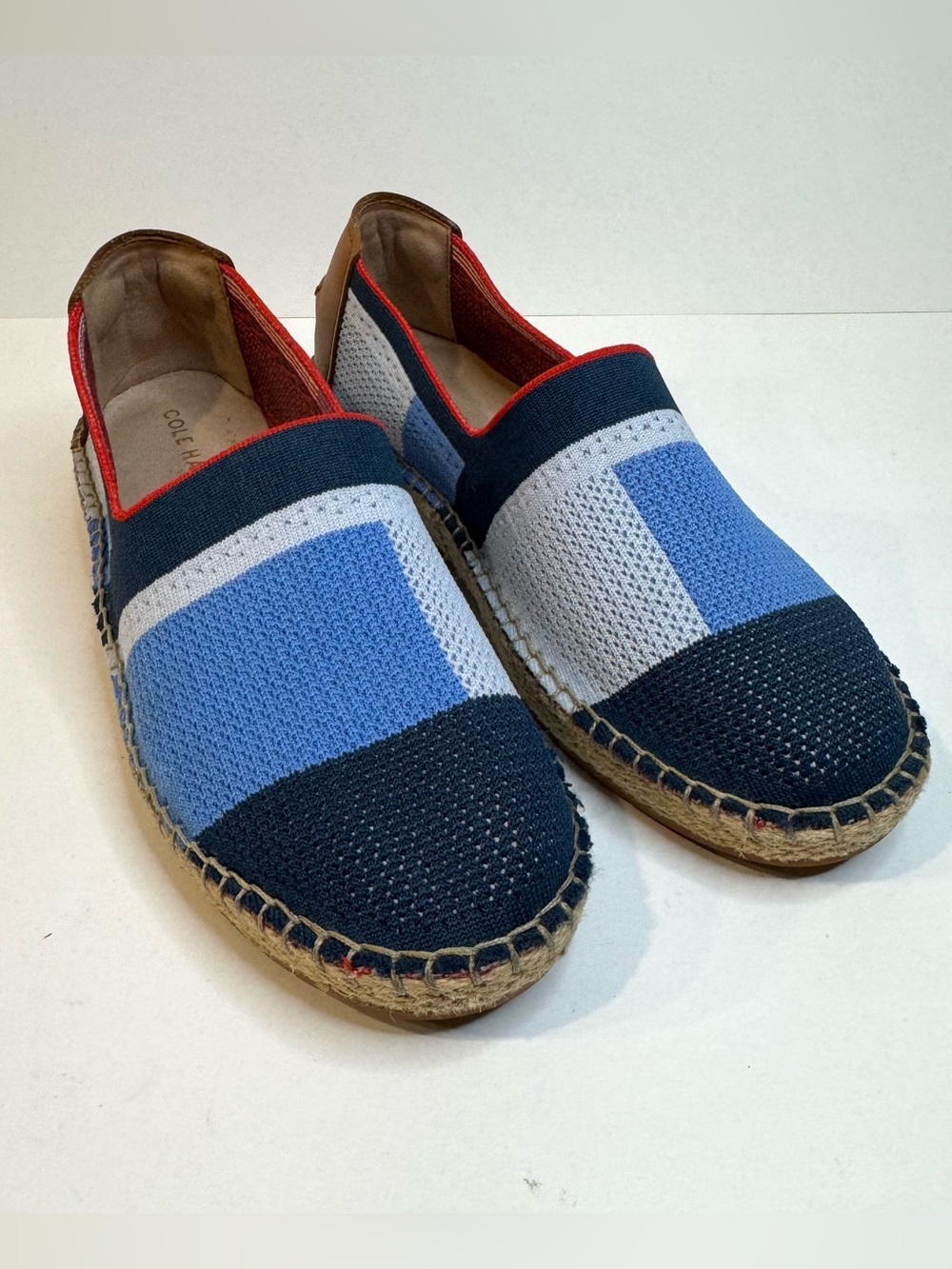 Cole Haan women’s Cloudfeel Stitchlite Espadrille Flat 8.5 blue red